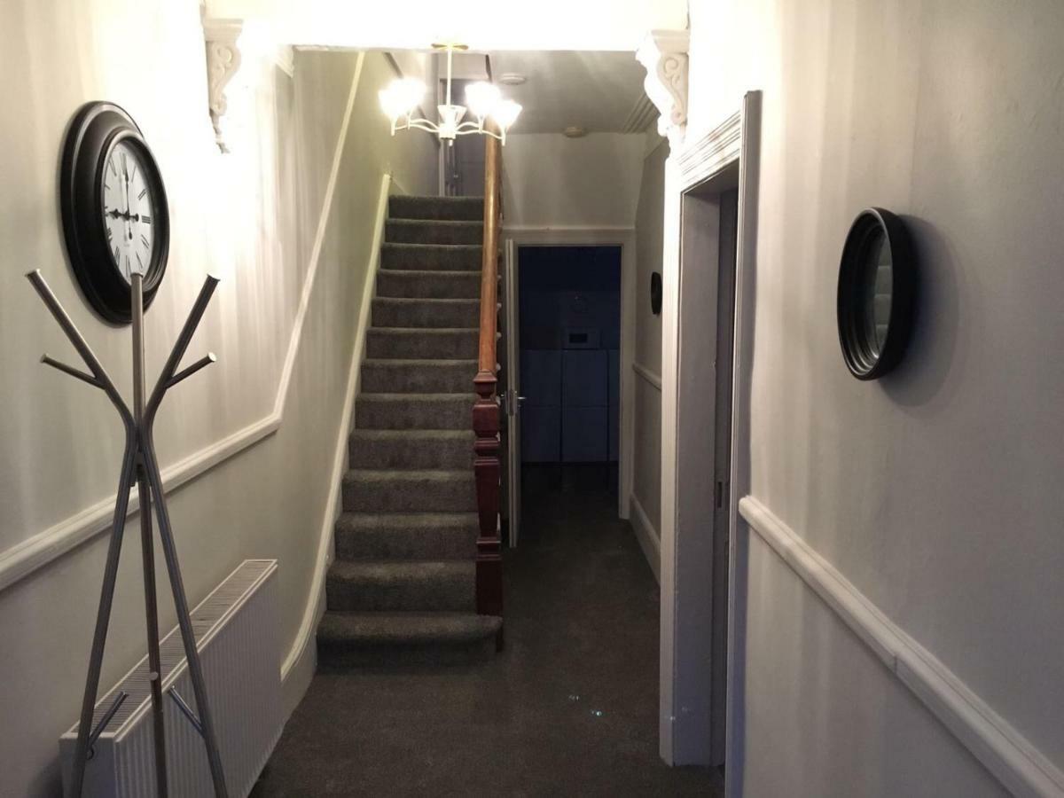 @33 Fab Townhouse Βίλα Holyhead Εξωτερικό φωτογραφία