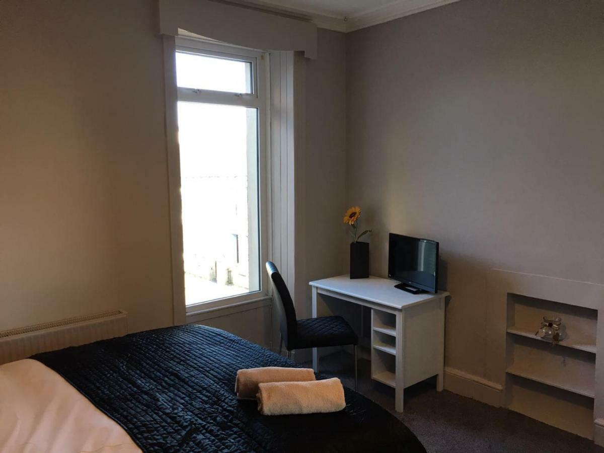 @33 Fab Townhouse Βίλα Holyhead Εξωτερικό φωτογραφία